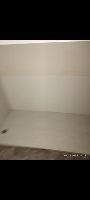 Дві верхні шафи від кухні.Безкоштовно.