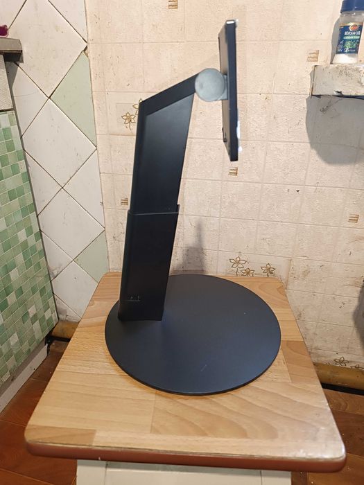 Подставка, ножка монитора ТВ  VESA 100 X 100