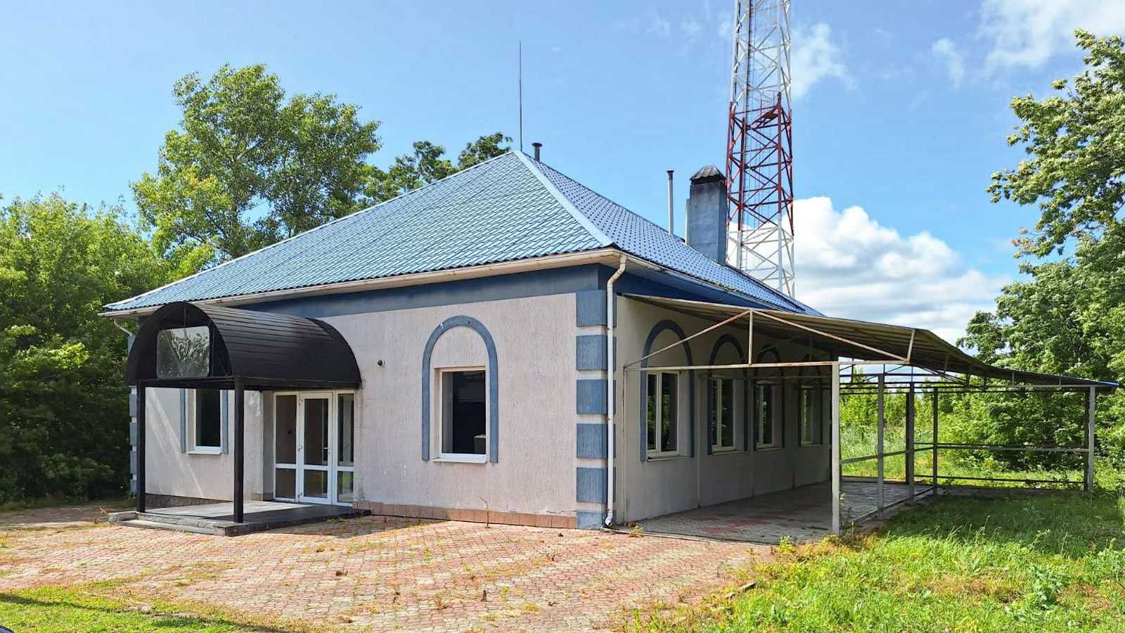 Продам КАФЕ по трасі Київ-Рівне в смт.Гоща, Рівненська 76-Б.