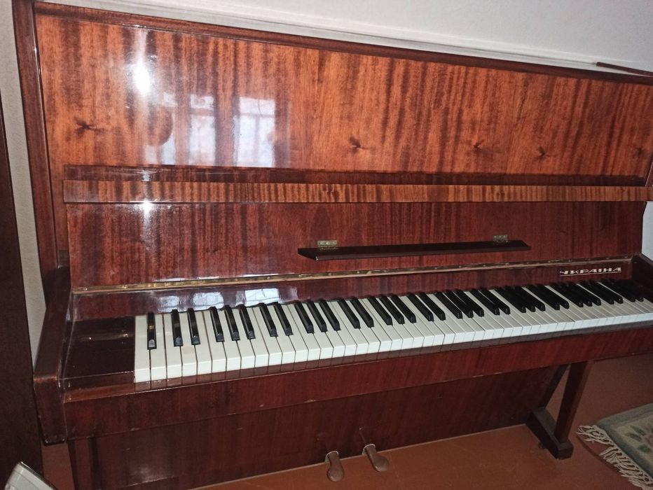 Продам піаніно "Україна" фастівський район