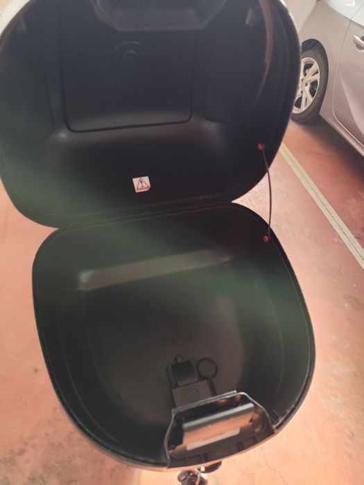 Mala Givi + suporte