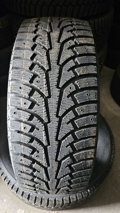 225/50R17 górskie opony zimowe kopia Nokian