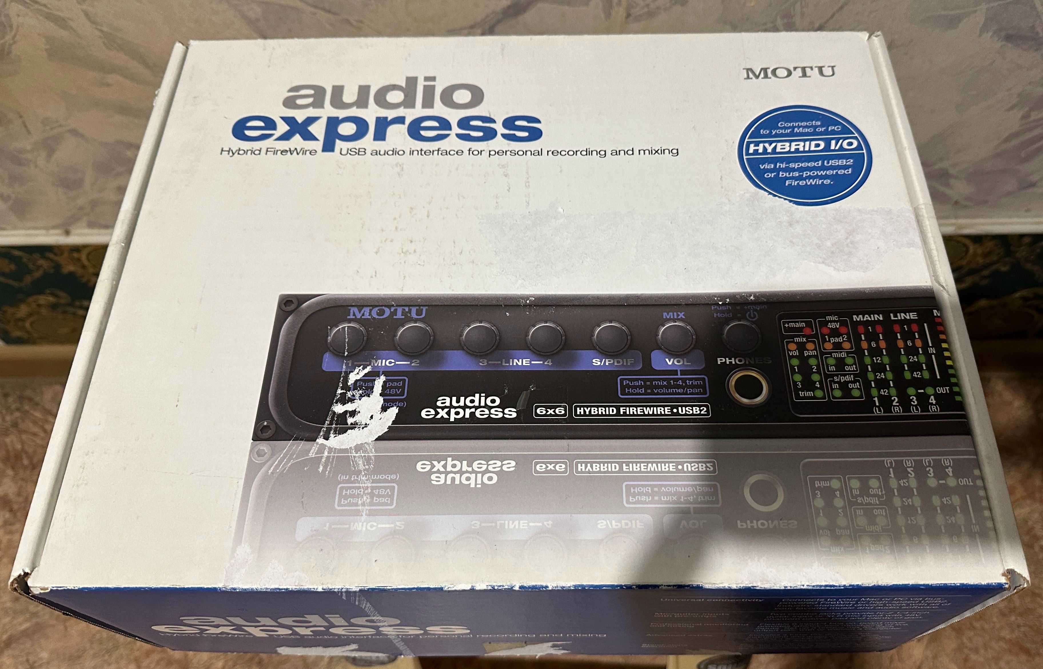 Звуковая карта MOTU Audio Express