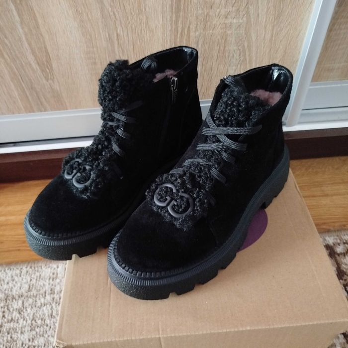 Жіночі зимові ботінки 39 р