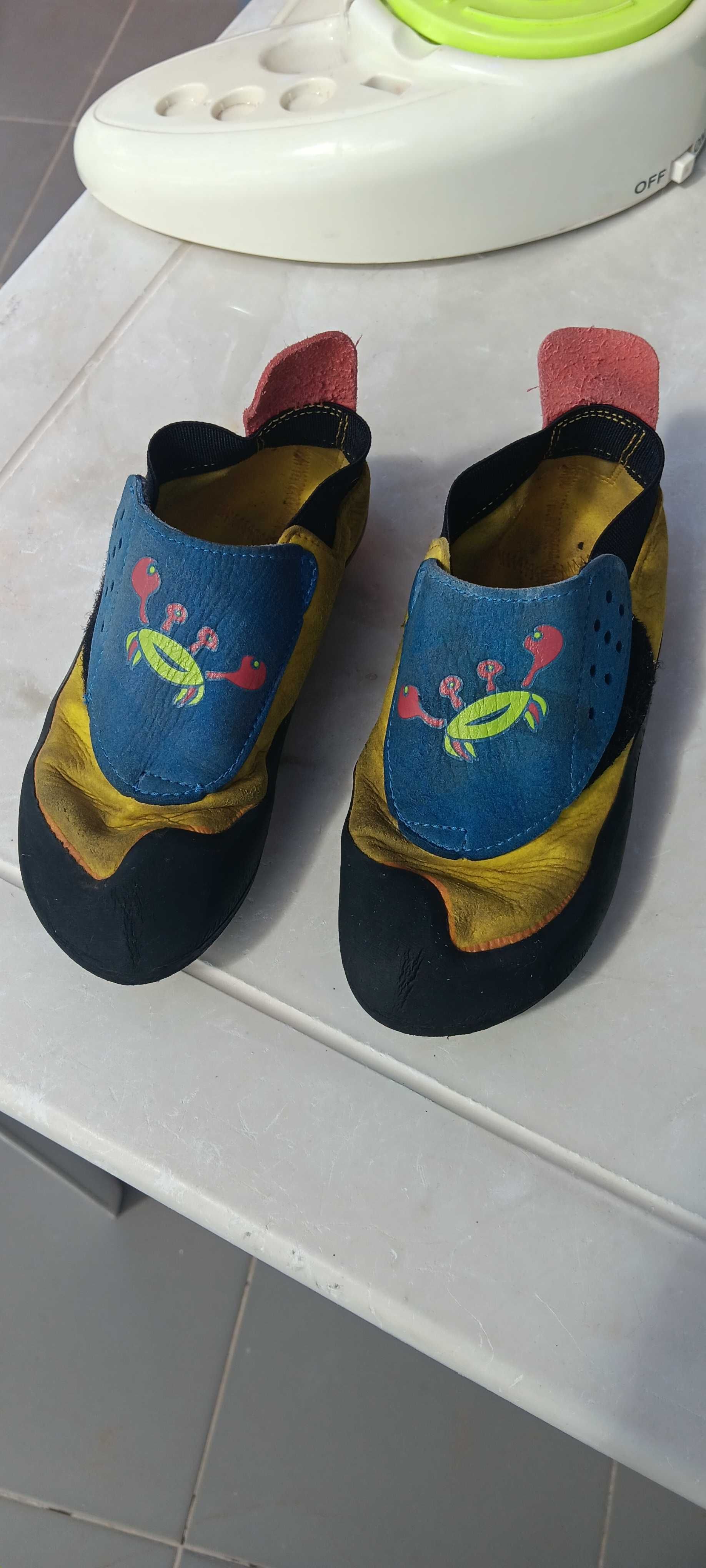Pés de gato criança -2 pares 20 euros