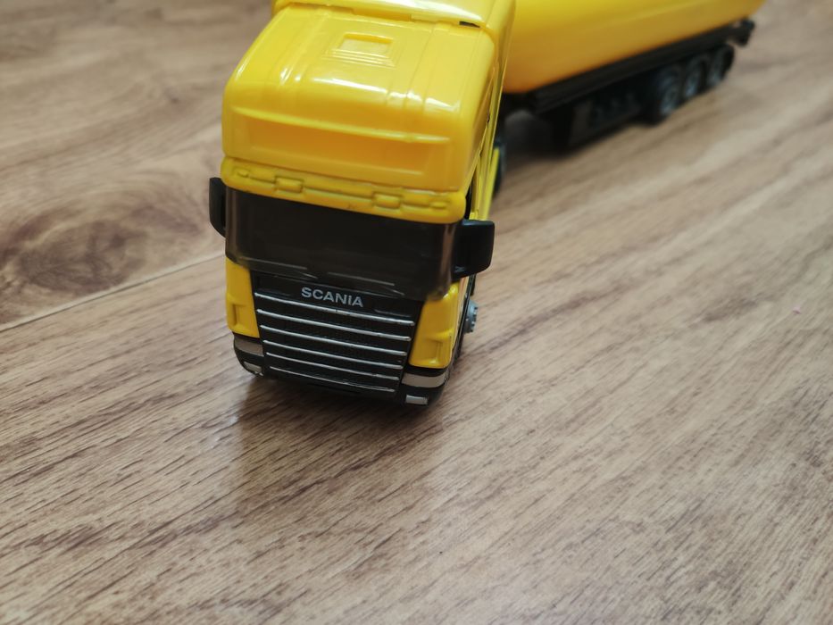 Машинка для ребенка фура