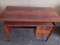Stare biurko na wysoki połysk