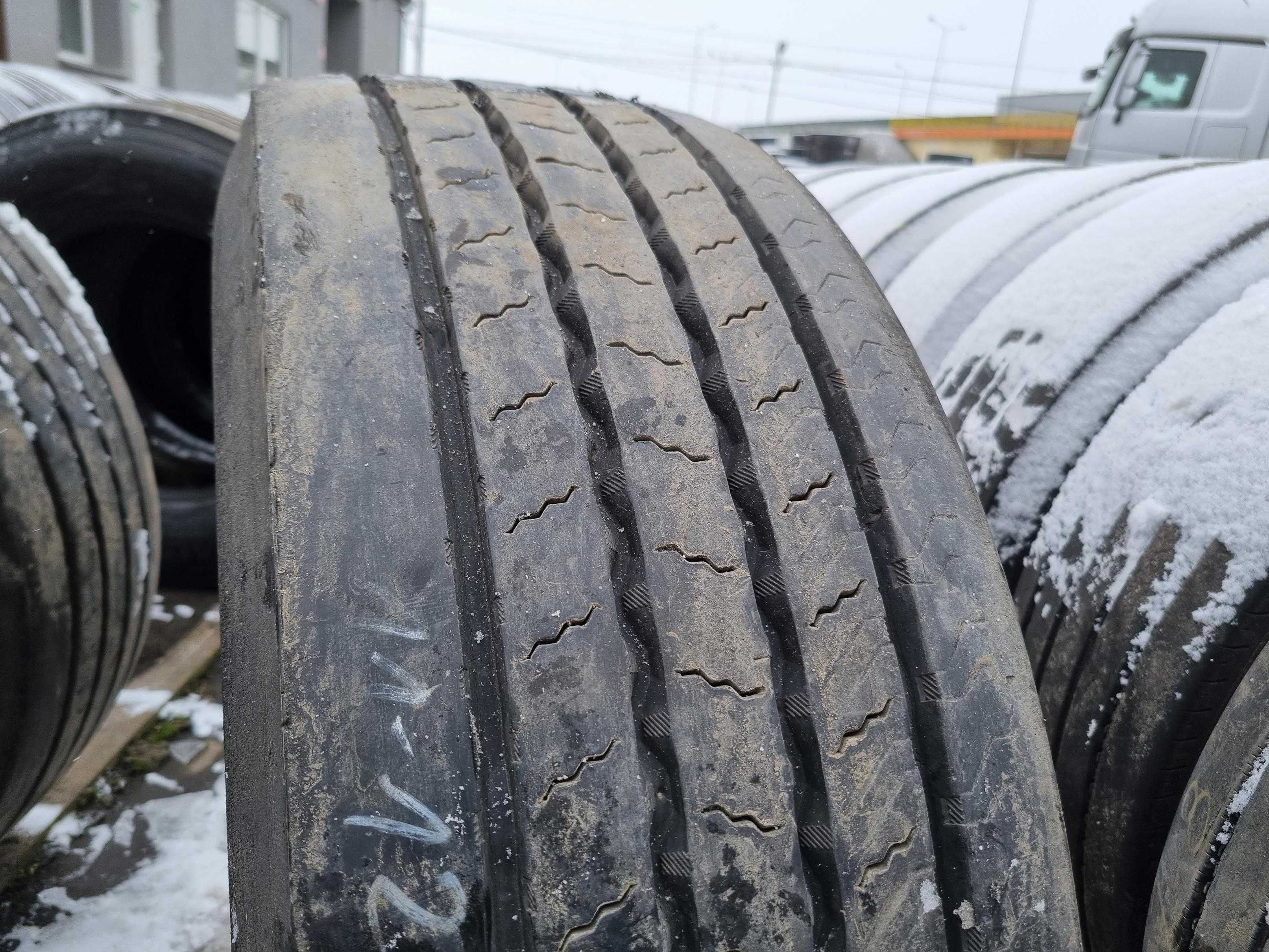 315/70R22.5 Opona CONTINENTAL HYBRID HS3 11-12mm Przód HS 3