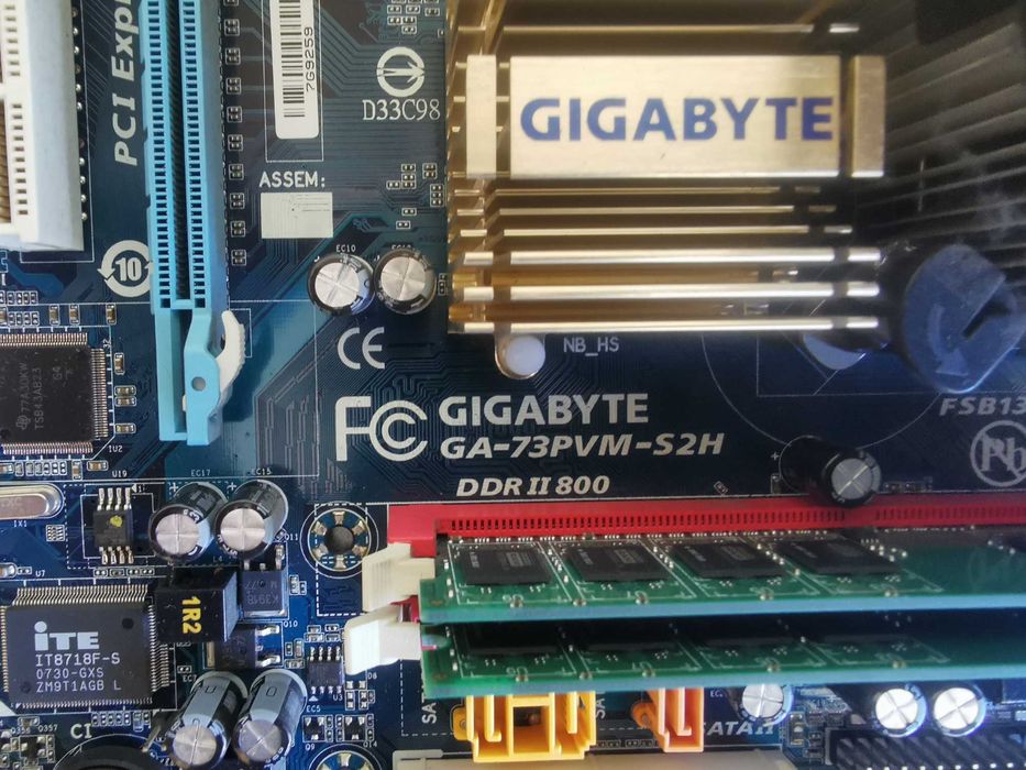 Płyta główna Gygabyte GA-73PVM-S2H