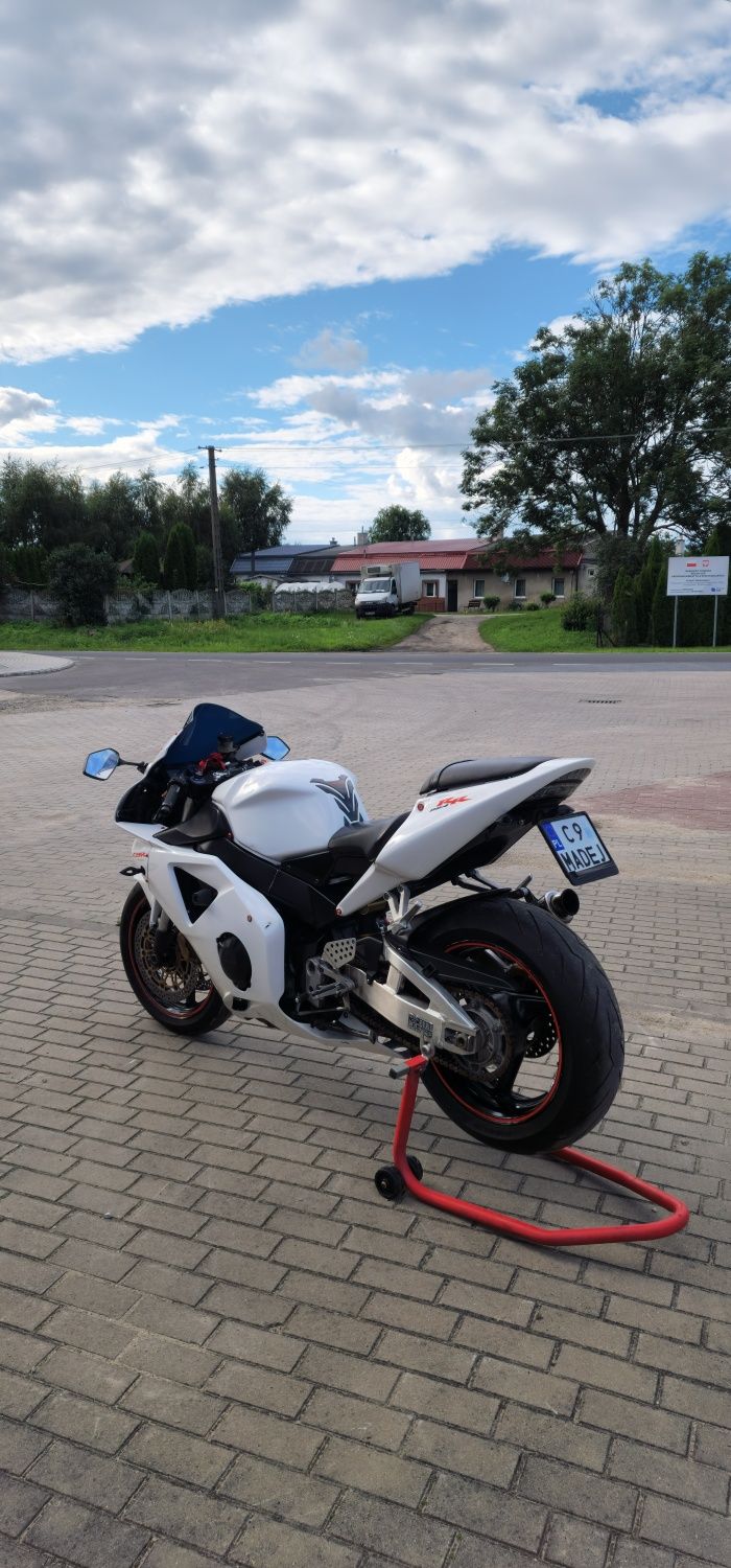 Honda CBR 954RR Fireblade
