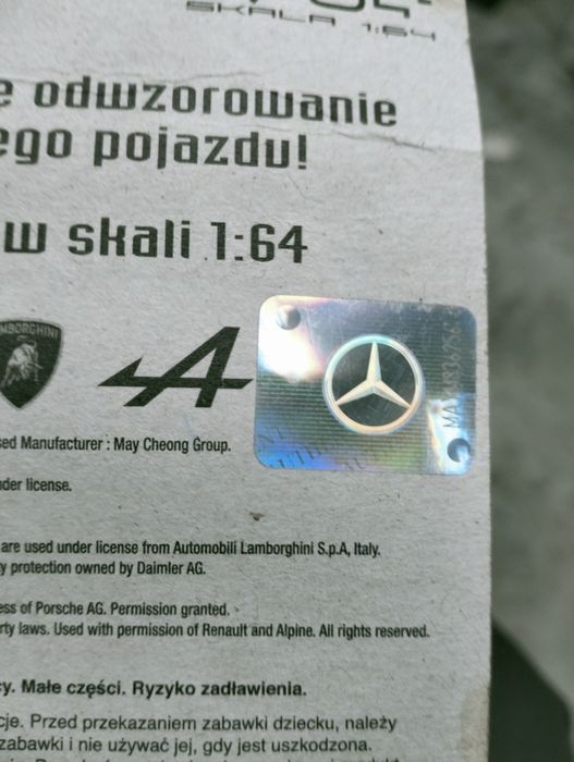 Burago resorki dodge challenger srt o Mercedes AMG zestaw