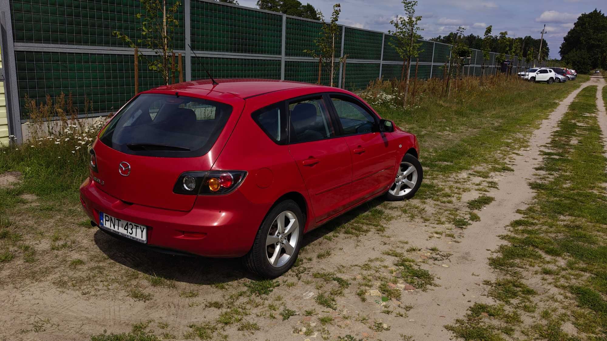 Mazda 3  1.6 benzyna