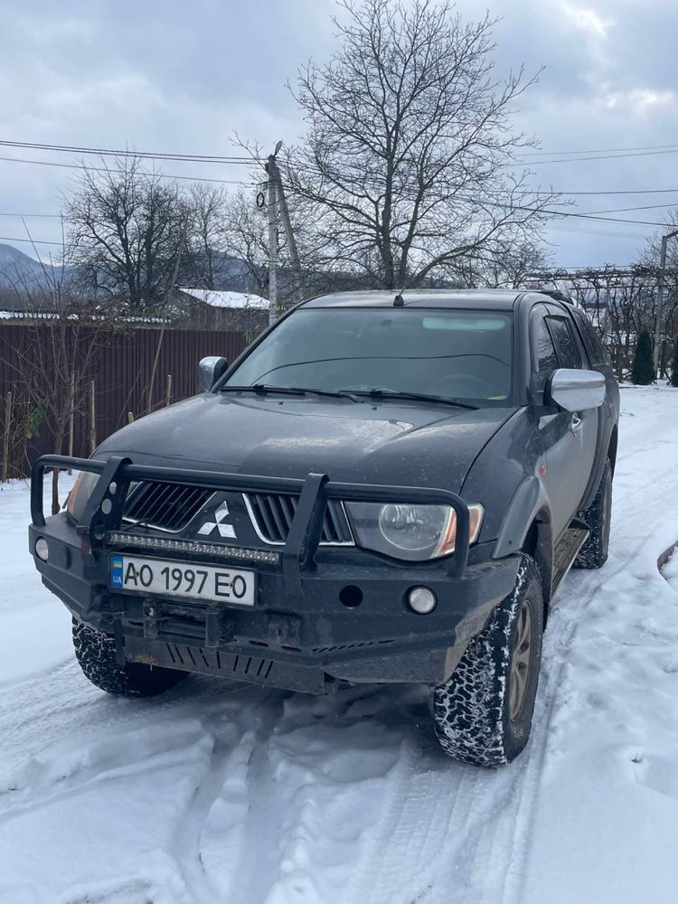 Mitsubishi l200 avtomat