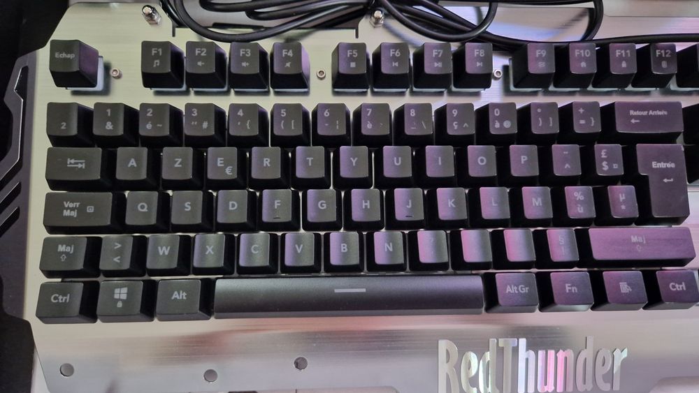 RedThunder K900 Półmechaniczna klawiatura do gier, układ Francuski