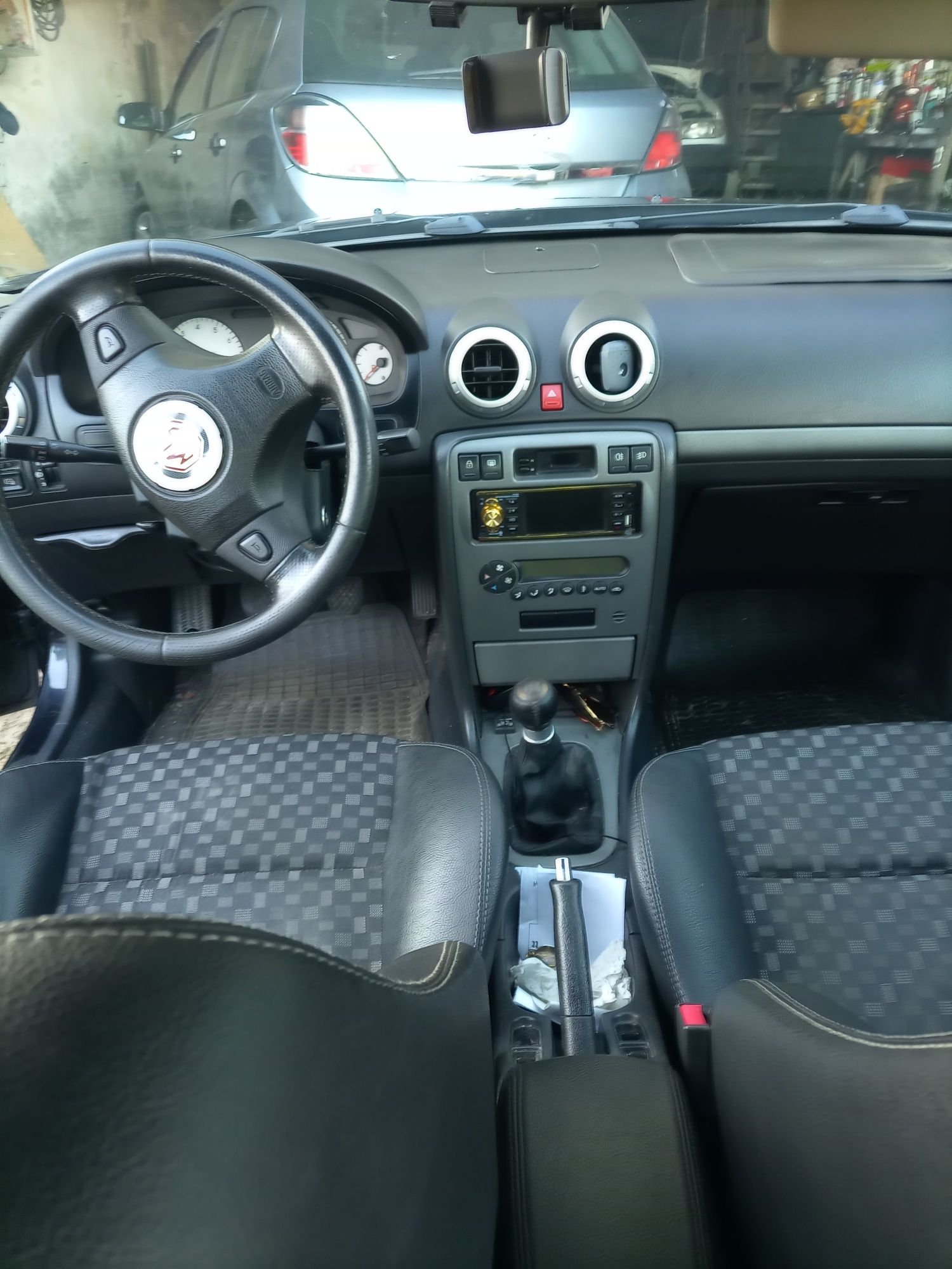 MG ZS a GPL    .