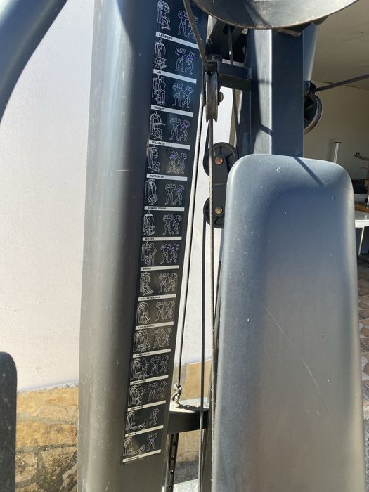 Maquina multi usos musculacao