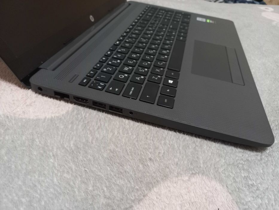 Игровой Видео RTX 2050 (4 ГБ)  Intel 100G51/  10" поколение!!  HP 15