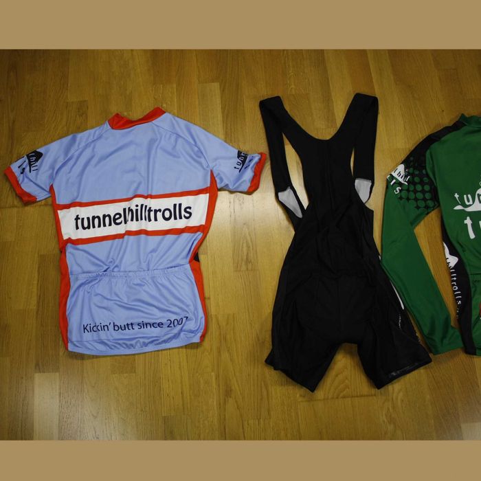 Endura АНГЛИЯ как НОВЫЙ велокомплект велоформа джерси велошорты кофта