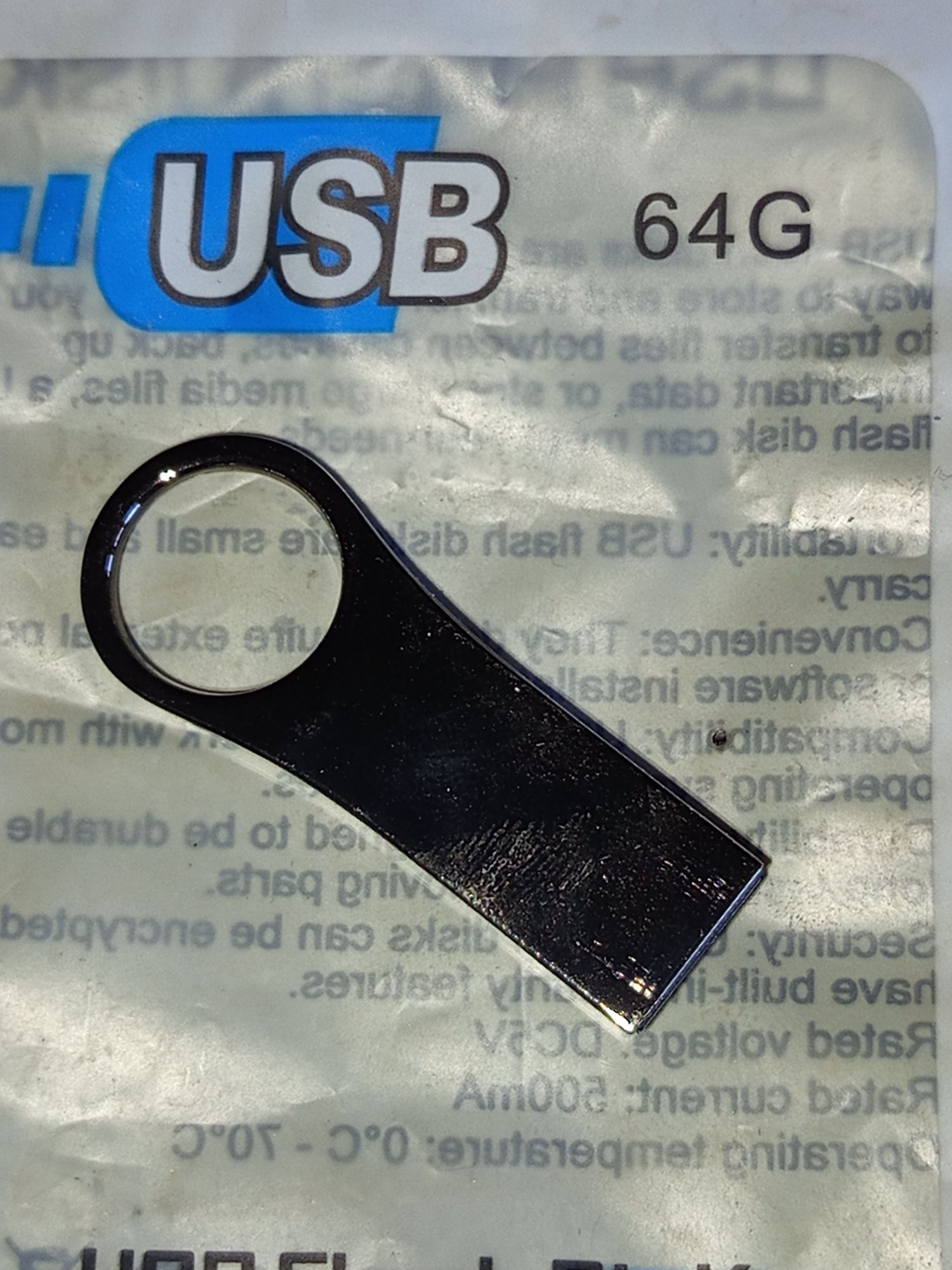 Флешка USB обьём 64 GB. Новая.
