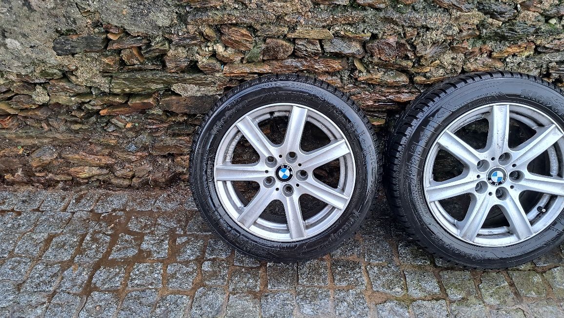 Jantes 16 5×120 BMW com pneus 205/55R16.
Possí