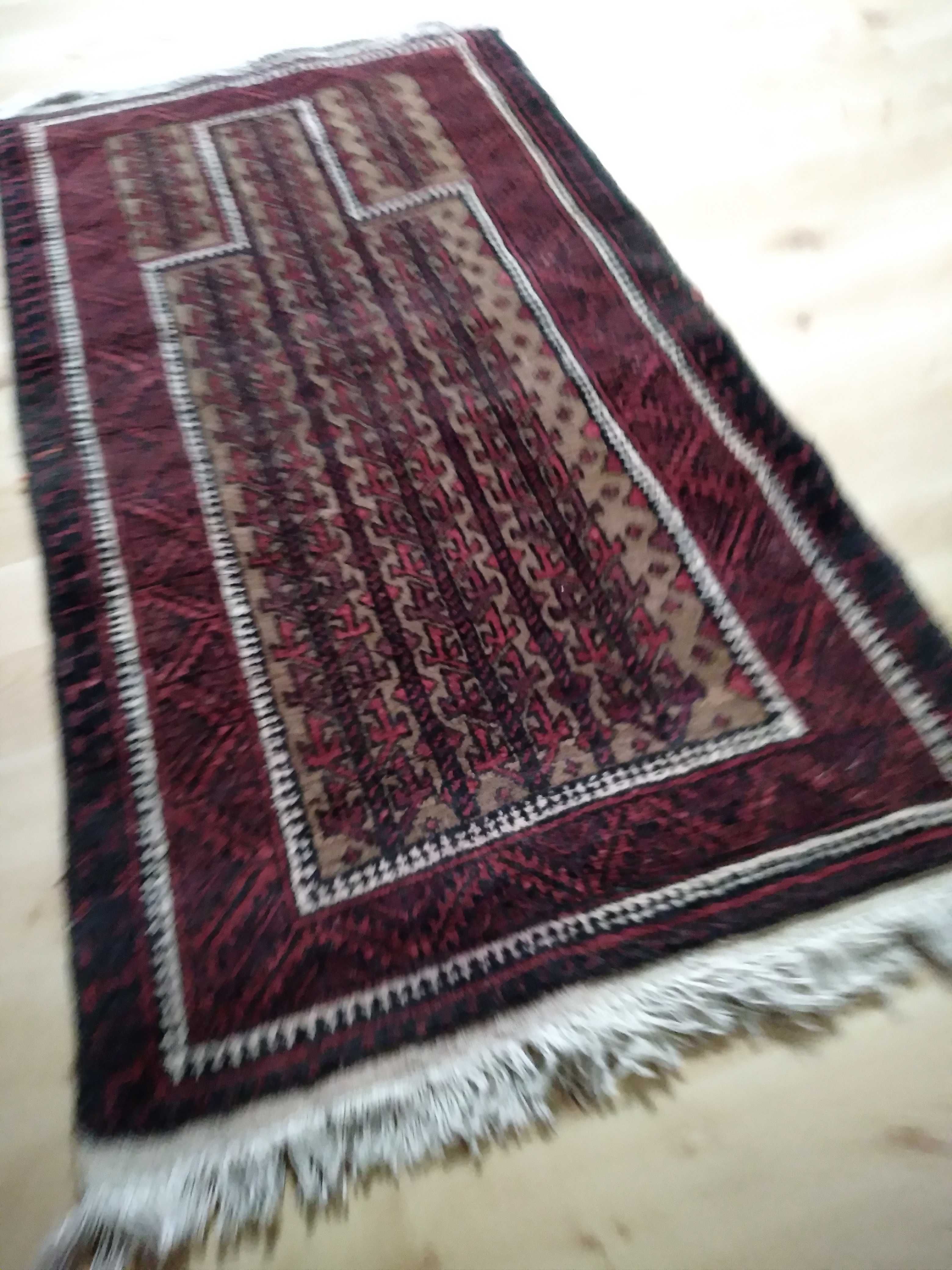 Sprzedam dywan Perski ręcznie tkany 150/80,140/70/,100/50