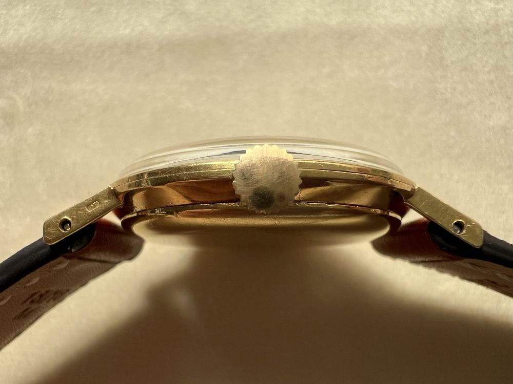 Relógio Universal Geneve Ouro 18k