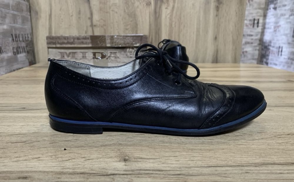 Туфлі MIDA жіночі (натуральна шкіра, р. 38-39)