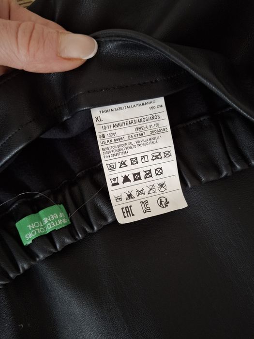 Benetton 10-11 lat 140/146/152 spódnica skórzana z falbanką