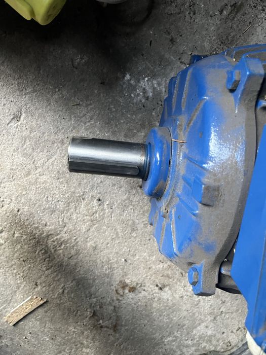Sorzedam nowy silnik elektryczny 4kw 950 obrotów