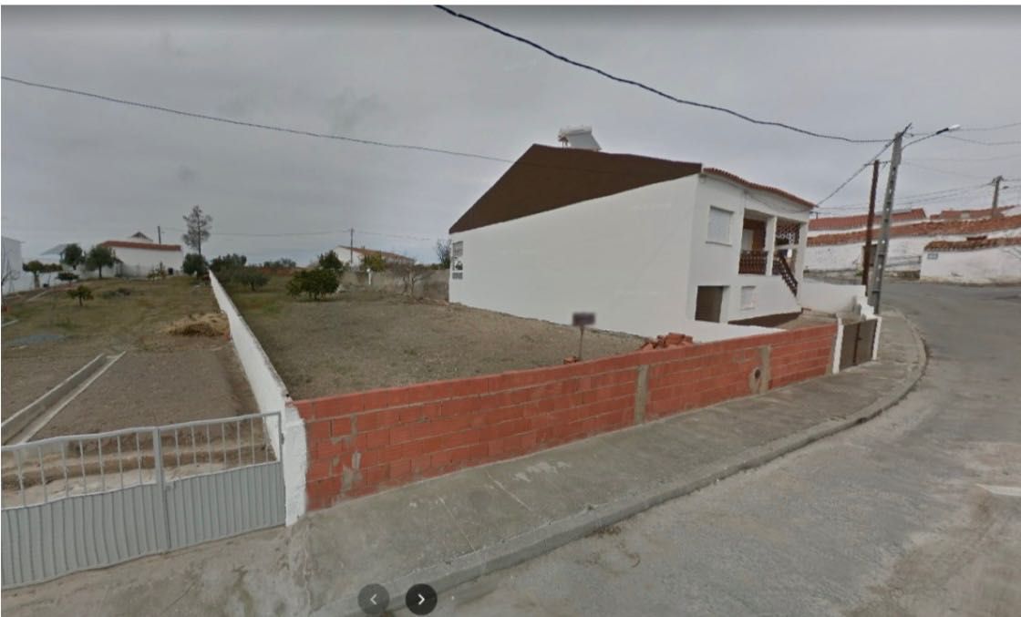 Terreno 647 m² para Moradia T3+1 — Projeto Aprovado