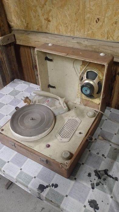 Stary gramofon polecam