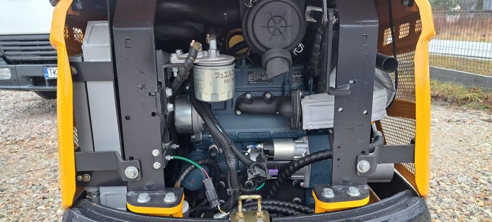 Minikoparka NOWA 1.8T silnik Kubota