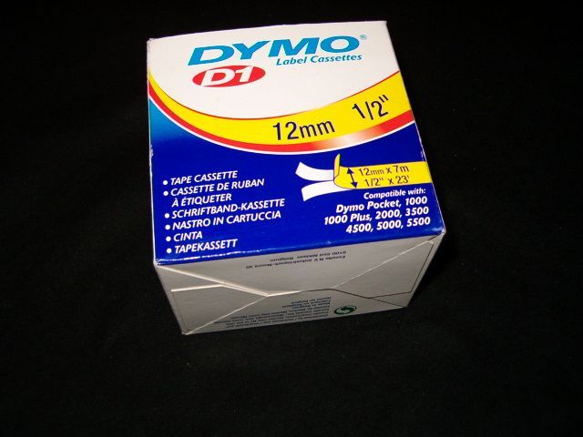 Fita DYMO 45013 Preto sobre Branco 12 mm x 7 mts