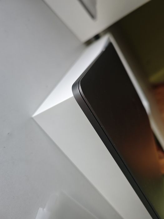 Macbook pro 13 2017 8/128 core i5