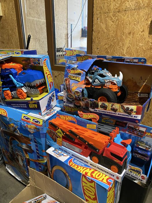 Дитячі треки, іграшки бренду Hot Wheels Нові та Б/У