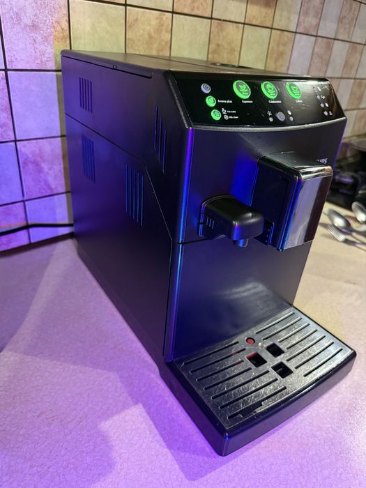 Продаю автоматичну кавомашину Philips HD8829