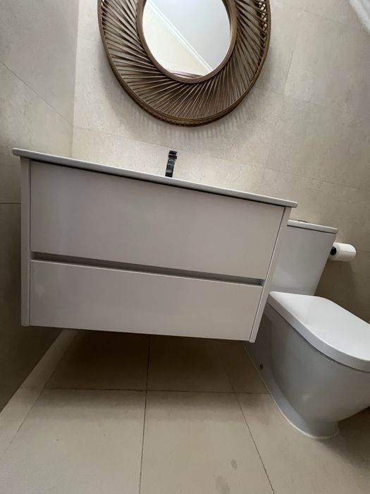 Móvel branco de wc com lavatório, com 2 gavetas-Medida82 x a52 x f46