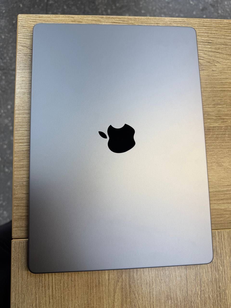 Macbook Pro 14 512 Space Gray with Apple M2 Pro used на Площі Ринок 14