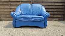 Niebieska kanapa sofa skórzana skóra z funkcją spania WYPRZEDAŻ