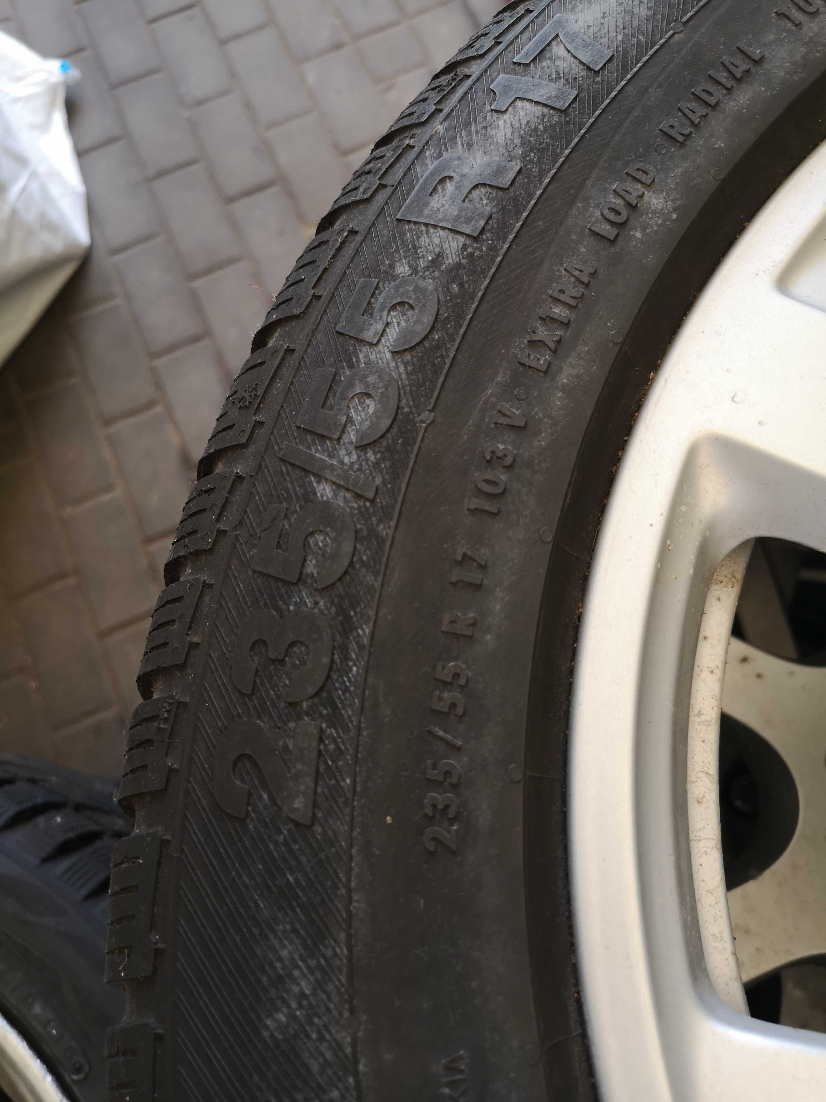 Audi Q5 felgi alumionowe z oponami BARUM Polaris 3 - 235/55/17