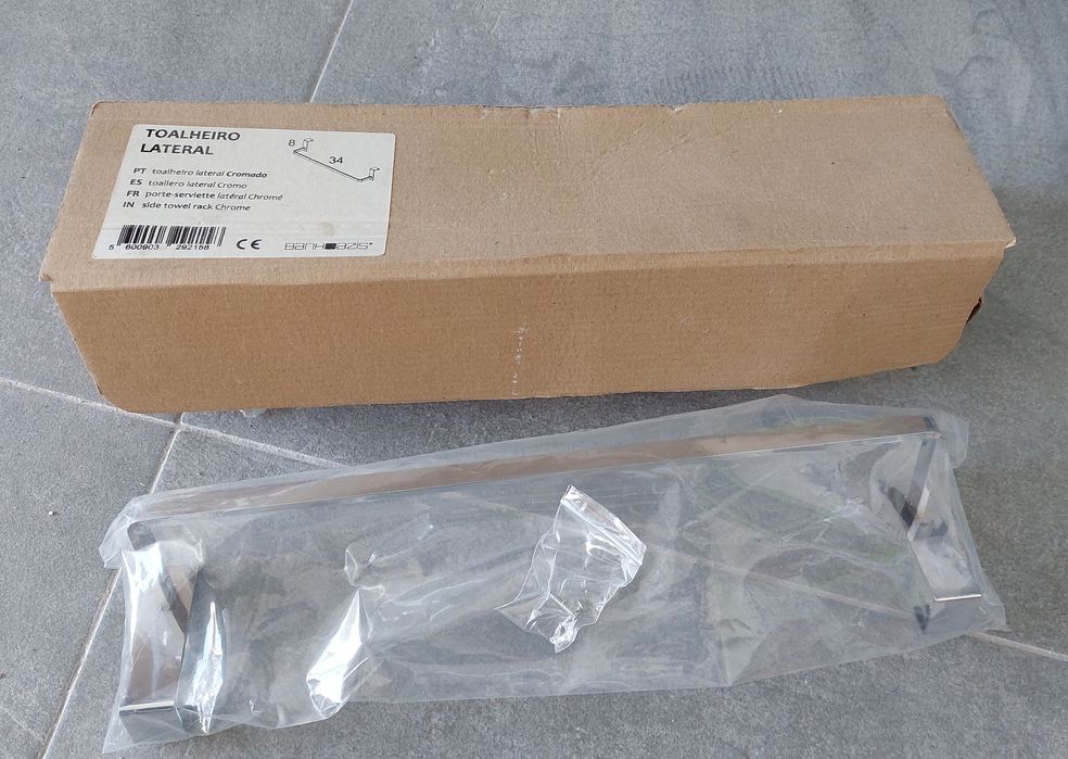 Toalheiro lateral novo cromado