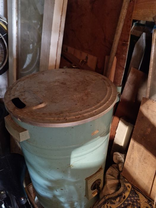 Пральна машина Таврія бочка з ручним віджимом