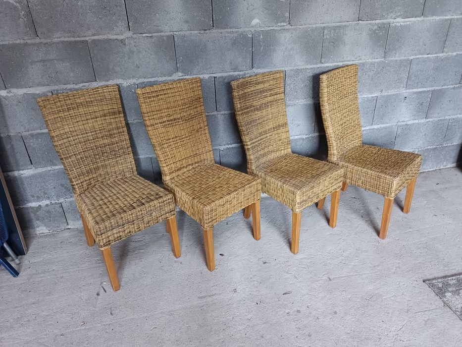 Krzesła rattanowe