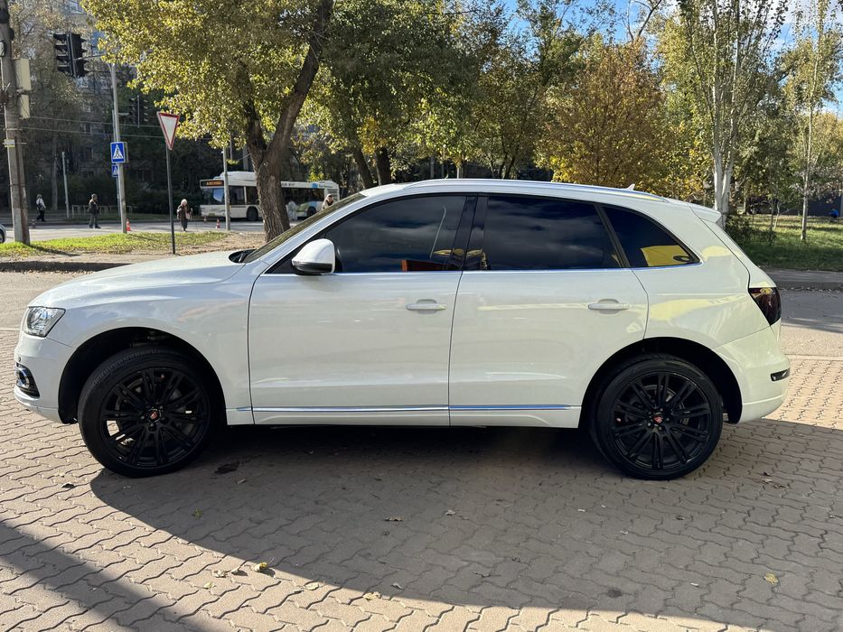 Audi Q5 p( внесок від 15% ) Твоє Авто Кривий Ріг