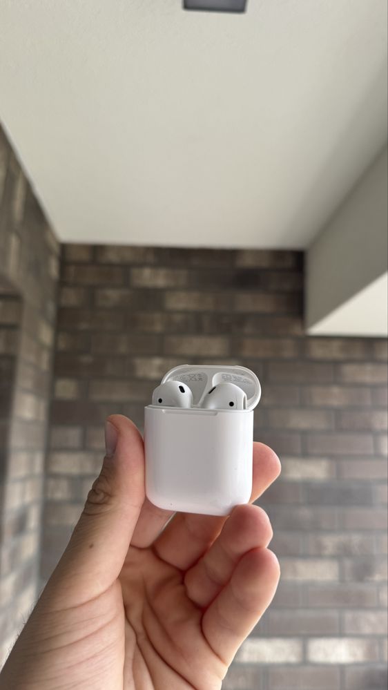 Oryginalne Bezprzewodowe Apple Airpods 2-generacji w kolorze White