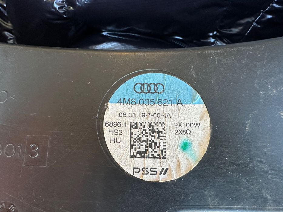 RSQ8 Głośnik Suboofer Bagażnika  Tyl BANGOLUFSEN