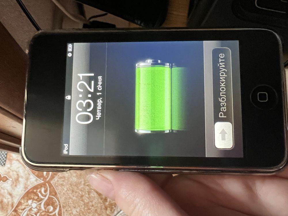 Ipod 8gb (все працює)