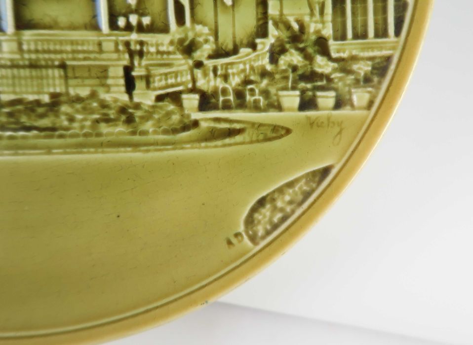 Pratos Majólicas Francesa Antiga Art Nouveau Choisy Le Roi, cada