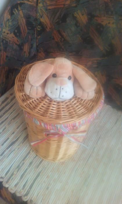 Cesto em verga pequeno, novo +coelhinho para pôr vaso