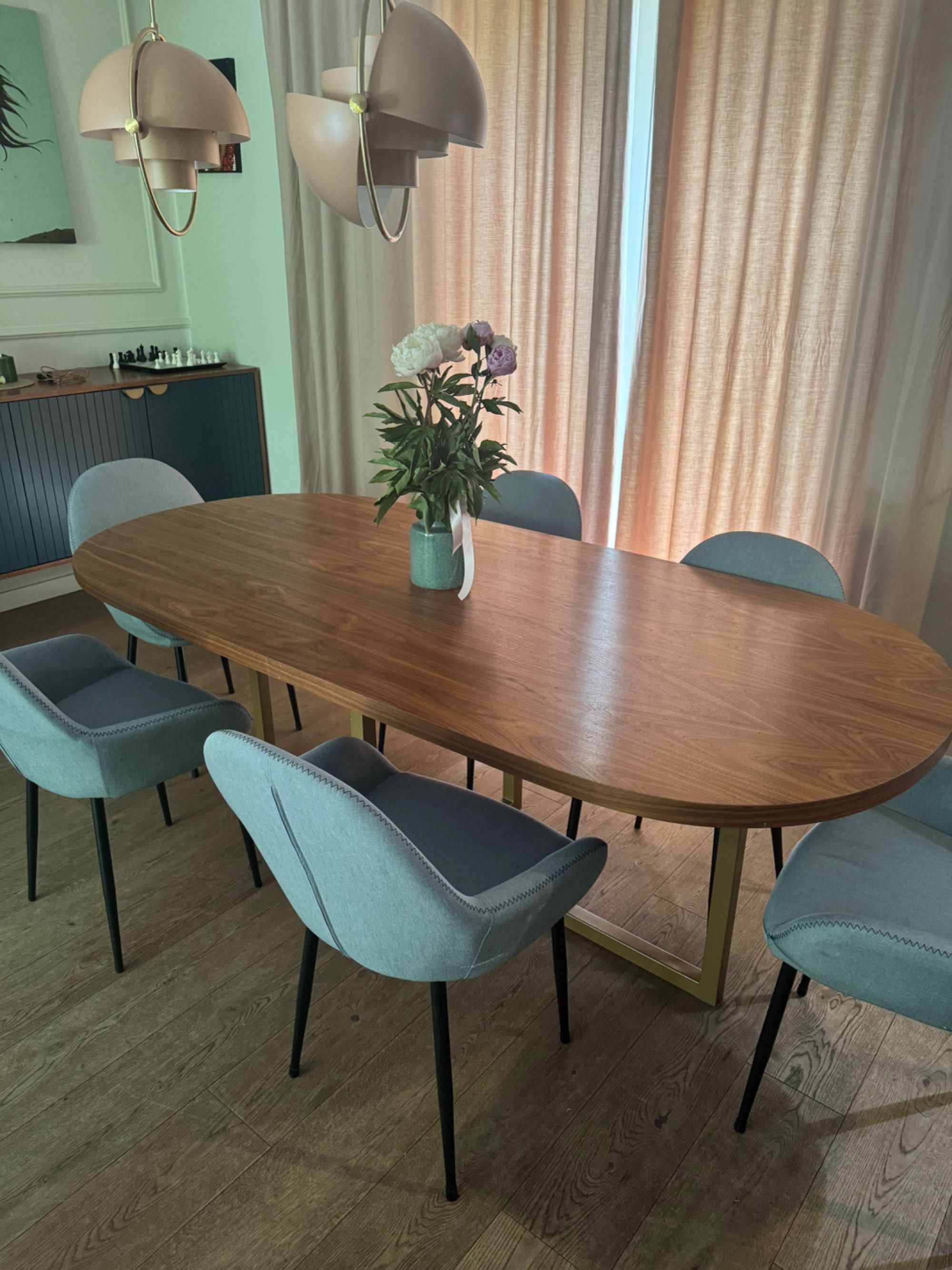 Design Stół orzech + 8 krzeseł